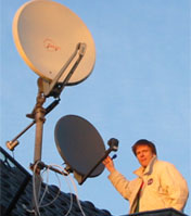 Marc mit Sat-Antennen