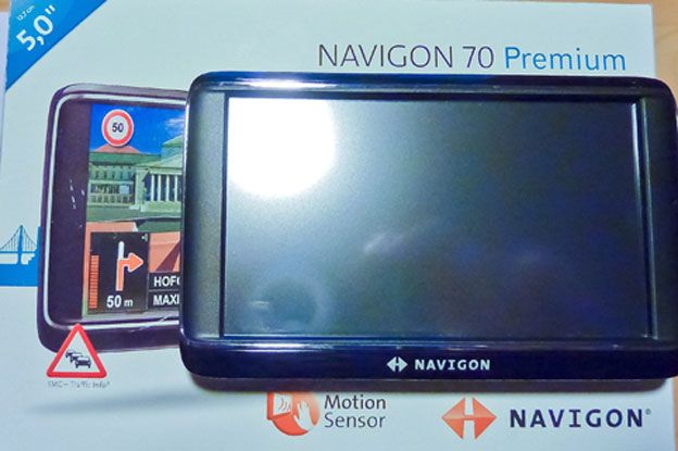 Navigon 70 Premium auf Karton